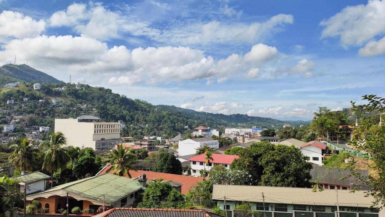 Marvel Hills Kandy Bagian luar foto