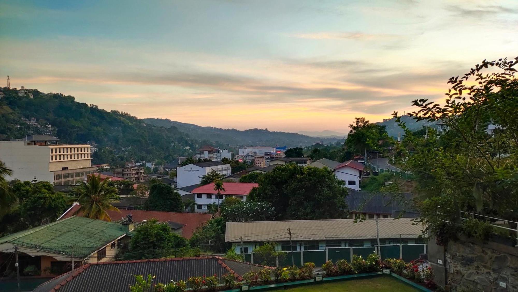Marvel Hills Kandy Bagian luar foto